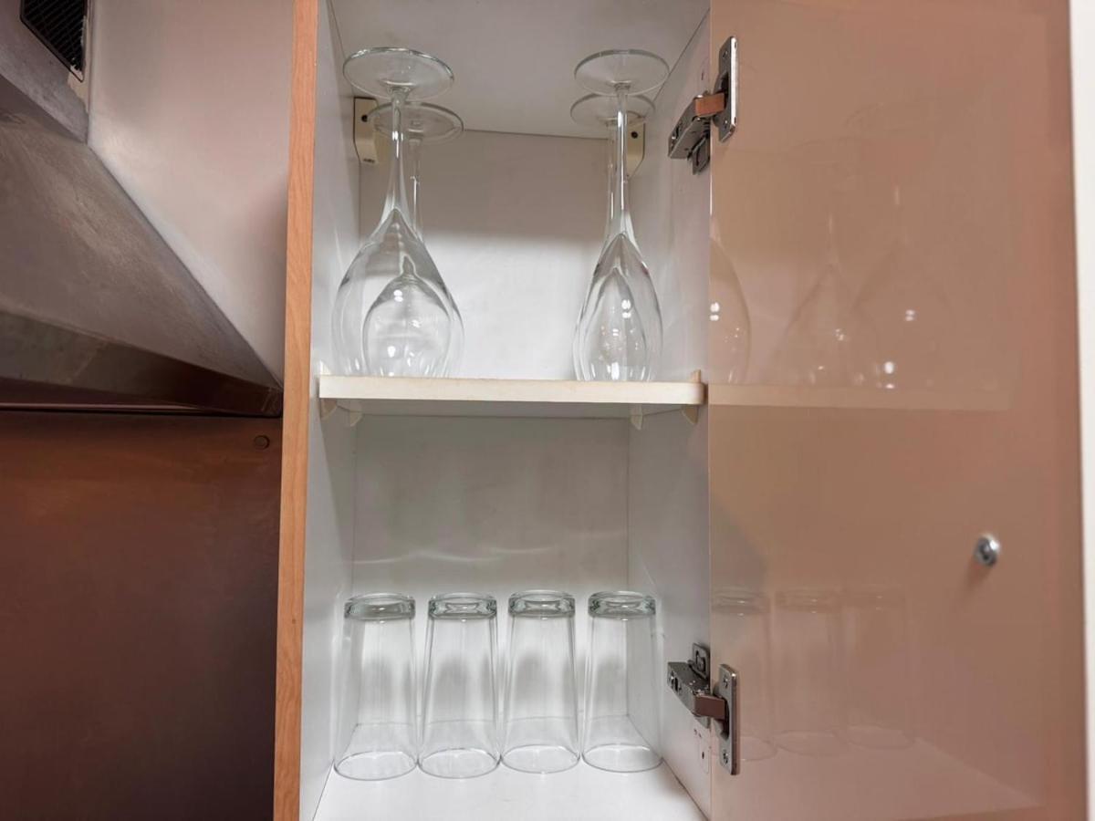Modern Studio, Brum Centre, Wi-fi, Smart Tv, Netflix, Prime Video, Ps5, Gym Gear, Easy Access To Restaurants, Bars, Sea Life Center, Museums, New Street Station And Snowhill Birmingham